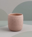 toczony na kole kubek, czarka 200 ml z porcelany barwionej w masie na ceglasto-różowy kolor