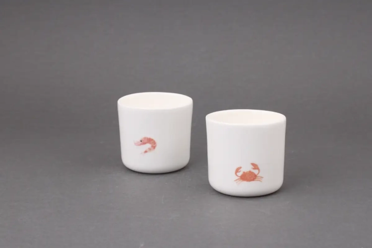 Porcelanowe kubki z krewetką i krabem Czynie Ceramics