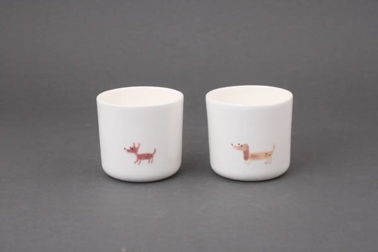 Porcelanowe kubeczki z pieskiem i z jamnikiem Czynie Ceramics
