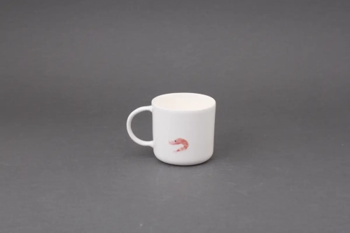 Porcelanowy kubek z uchem z czerwoną krewetką Czynie Ceramics