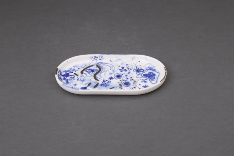 Mała paterka na biżuterię lub ciasteczko z porcelany