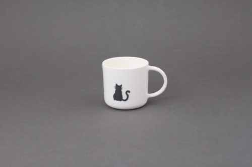 Porcelanowy Kubek z czarnym kotem - czynie ceramics