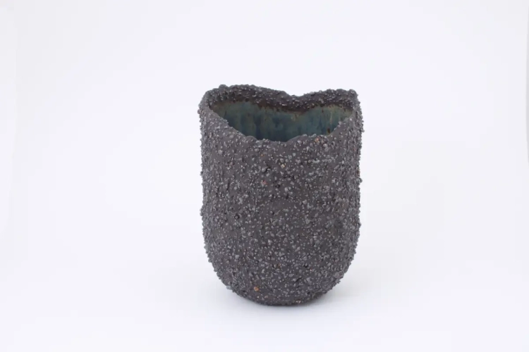 wazon kamionkowy black stone cerama studio