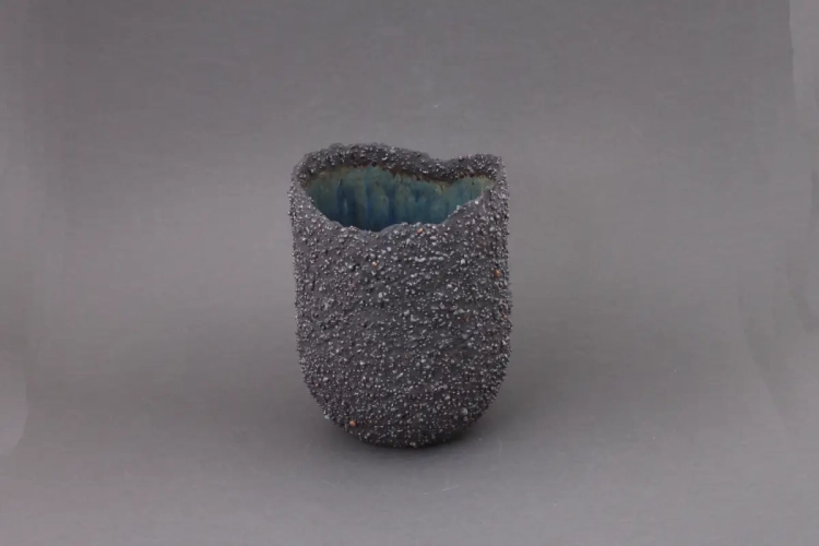 wazon kamionkowy black stone cerama studio