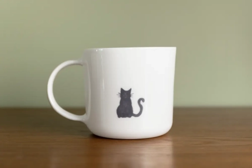 Czarny kot Czynie Ceramics kubek z uchem 350 ml