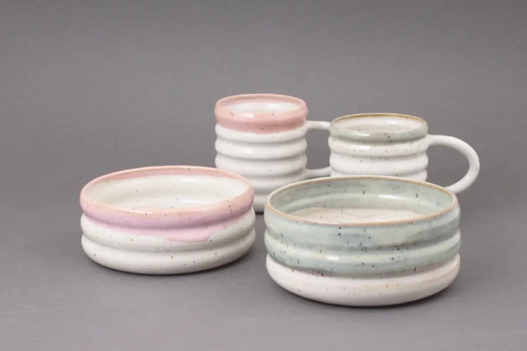 Kolekcja oponka Ronja Ceramics. Toczone na kole naczynia
