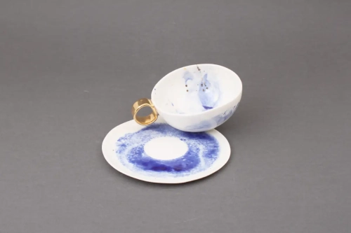 porcelanowa filiżanka do herbaty z delikatnym kobaltem Magda Konior