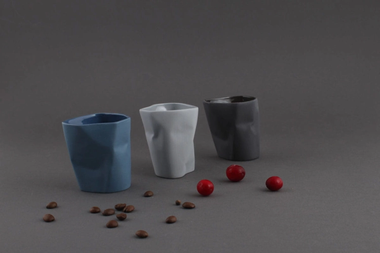 kolorowe kubeczki pogięte Modus Design Marek Cecuła