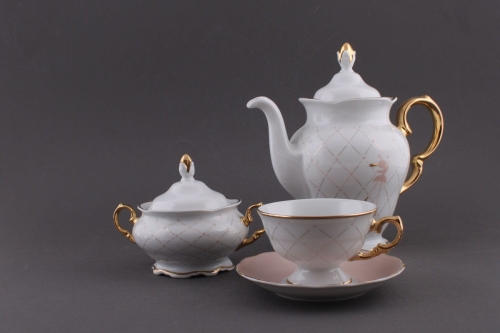 różowa wersja kolekcji Circus Porcelana Krzysztof