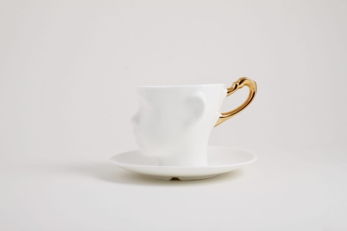 filiżanka główka ze złotym uchem Ende Ceramics