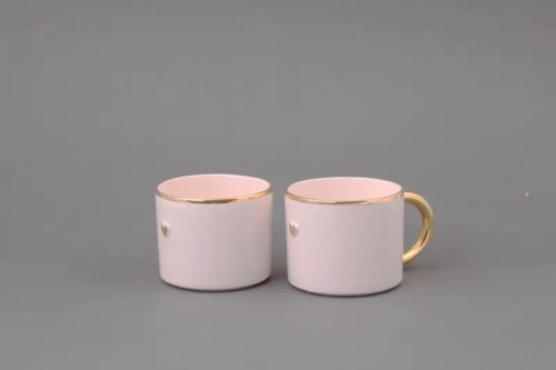 Dwa kubki ze złotym serduszkiem Karolina Szeląg  