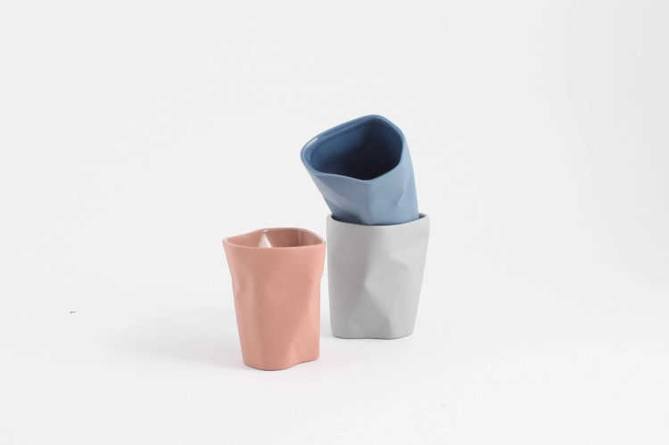 Kolorowe kubeczki pogięte Modus Design Marek Cecuła